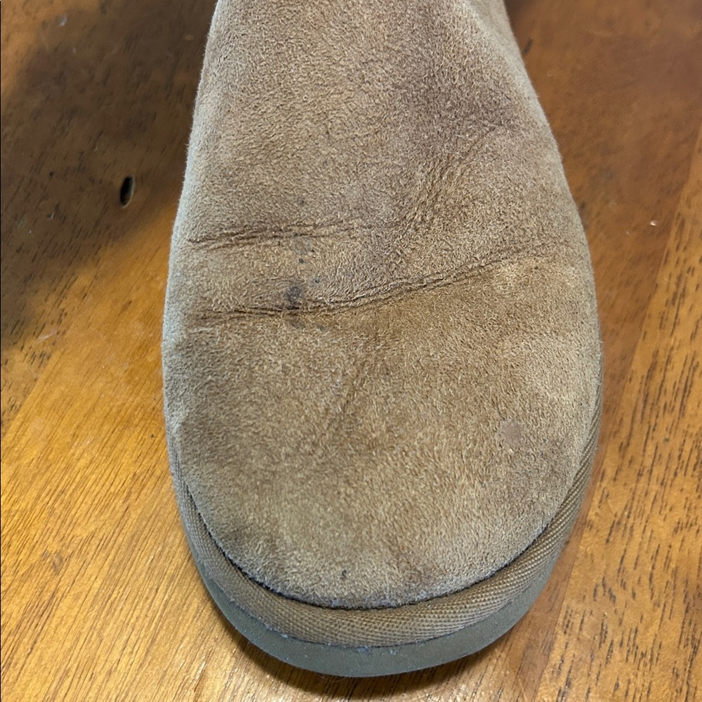UGG Bailey Button Triplet in Chestnut - Size 7 - Picture 6 of 11